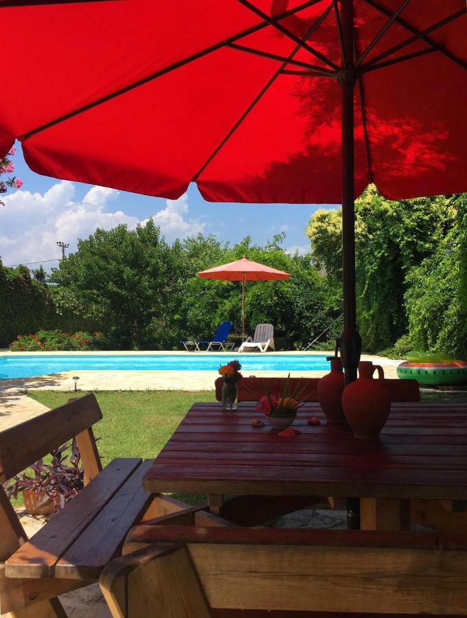 Villa Alkyon - Dreamy 3Br, Pool & Bbq Next To Varnavas Beach Grammatiko Extérieur photo